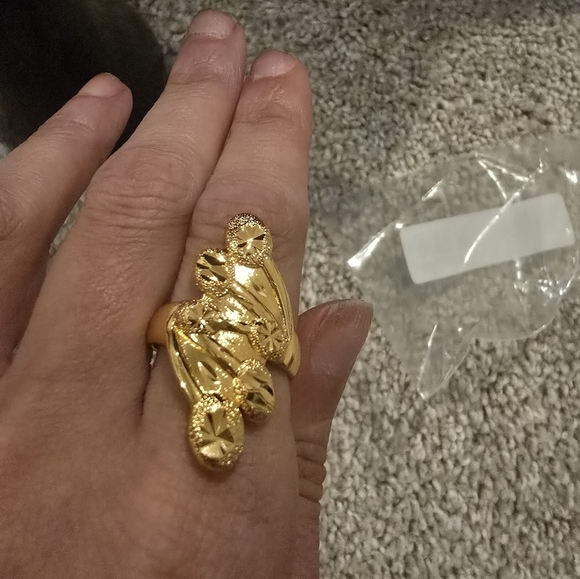 21kgp Duabi Jewelry - Elegant Gold Leaf Ring - Picture 5 of 10